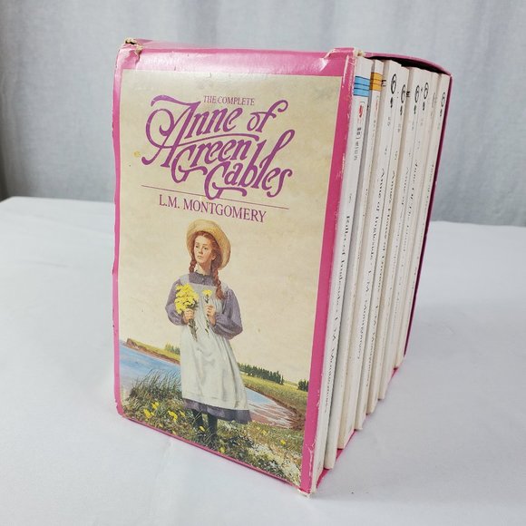 Set of Anne of Green Gables Books